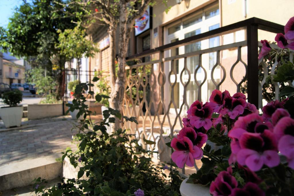 Oleaster - Rooms & Apartments Bolognetta Ngoại thất bức ảnh